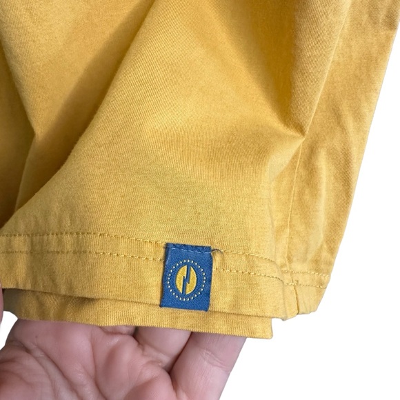 Dutch Bros Gold-Yellow T MEDIUM + LARGE Cold Brew Hand Peace DB 1992 - Picture 4 of 6